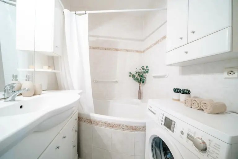 referenční byt v ulici Hviezdoslavova na Praze Háje, pokoj který byl zrekonstruován firmou Dormitoryprague pro účely spolubydlení a správy nemovitostí ZDARMA