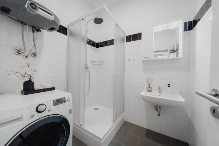 referenční byt v ulici Legerova v Praze Nové Město, pokoj který byl zrekonstruován firmou Dormitoryprague pro účely spolubydlení a správy nemovitostí ZDARMA